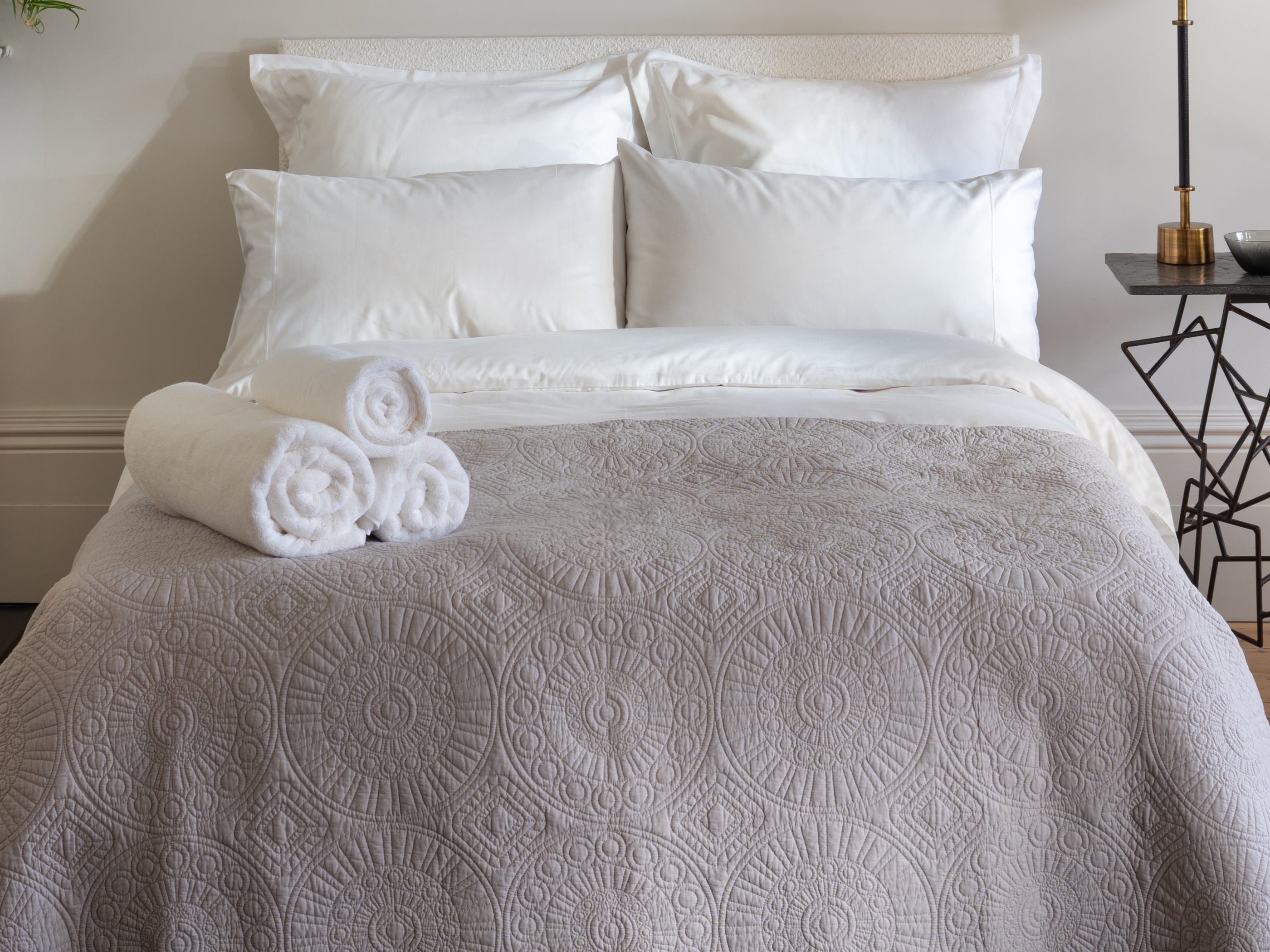 Grey Bedspreads & Throws | Soak and Sleep