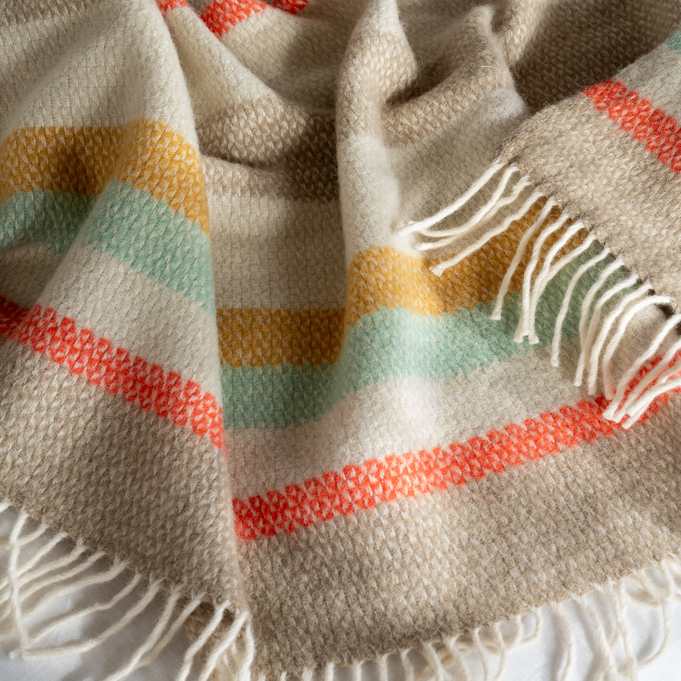 Shop Throws & Blankets | Soak and Sleep