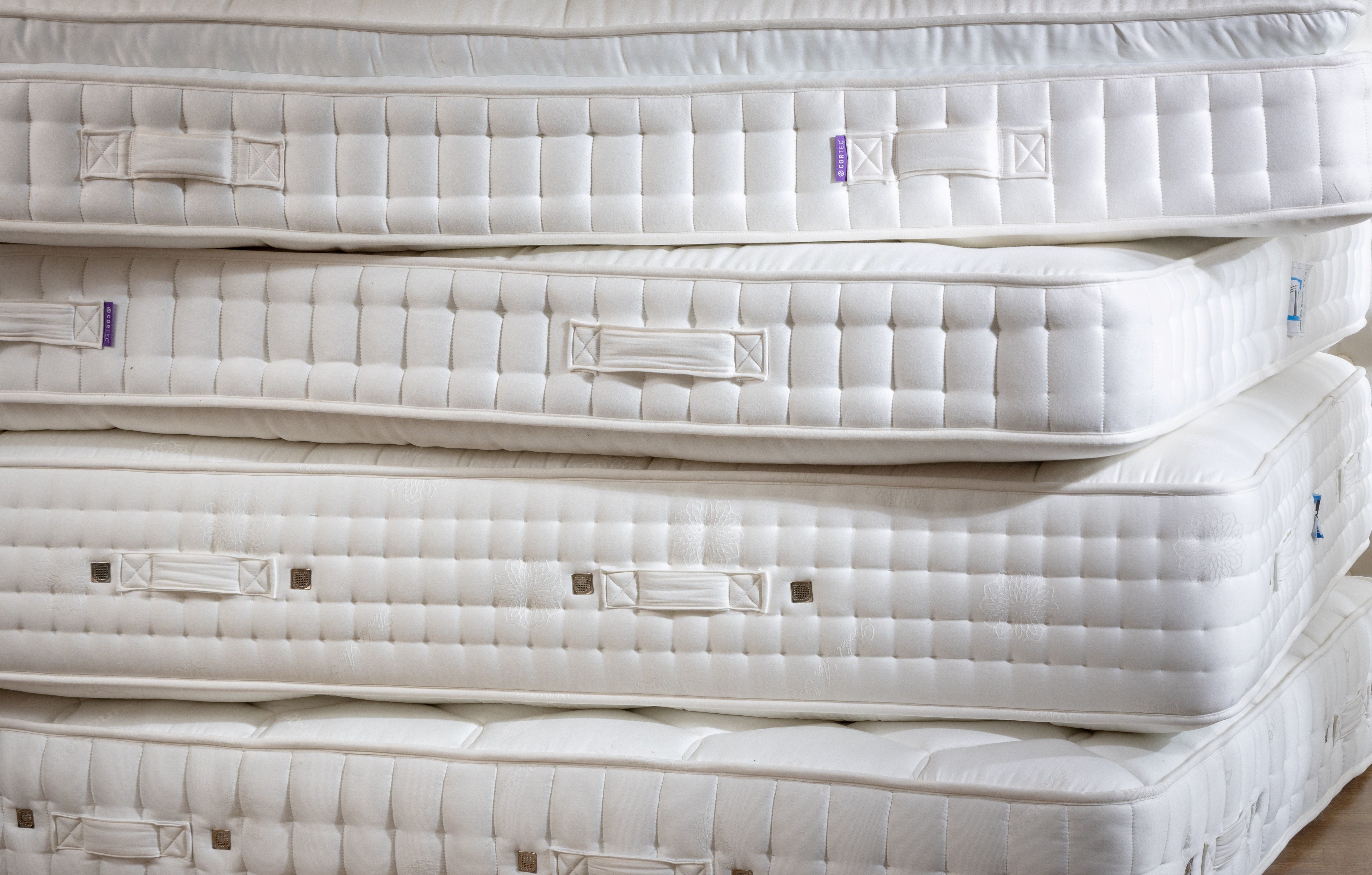 Shop Wholesale Mattresses | Soak and Sleep