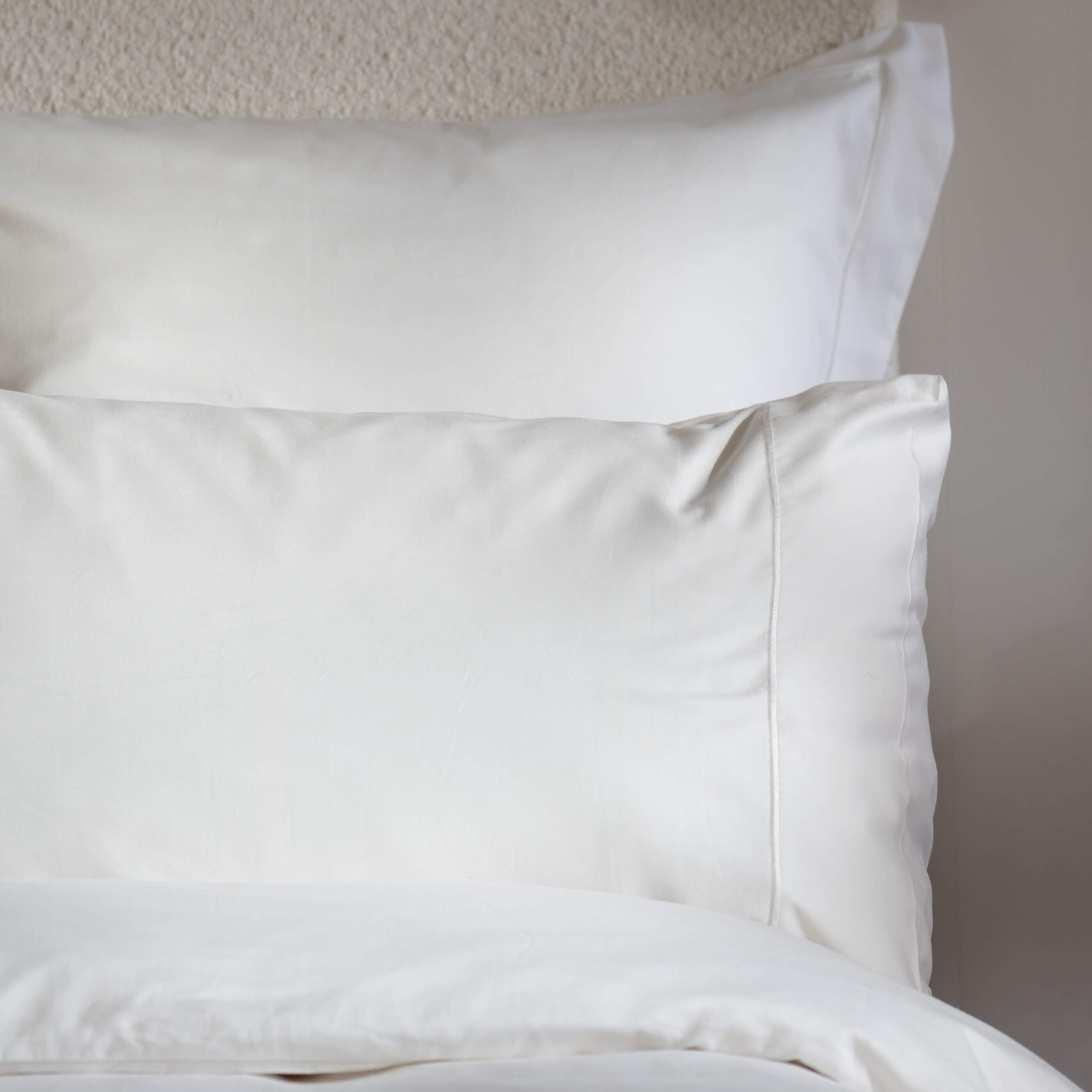 White Single Plain 400 Thread Count 30cm Standard Fitted Sheets - Egyptian Cotton, breathable, in a styled bedroom | Soak... 3