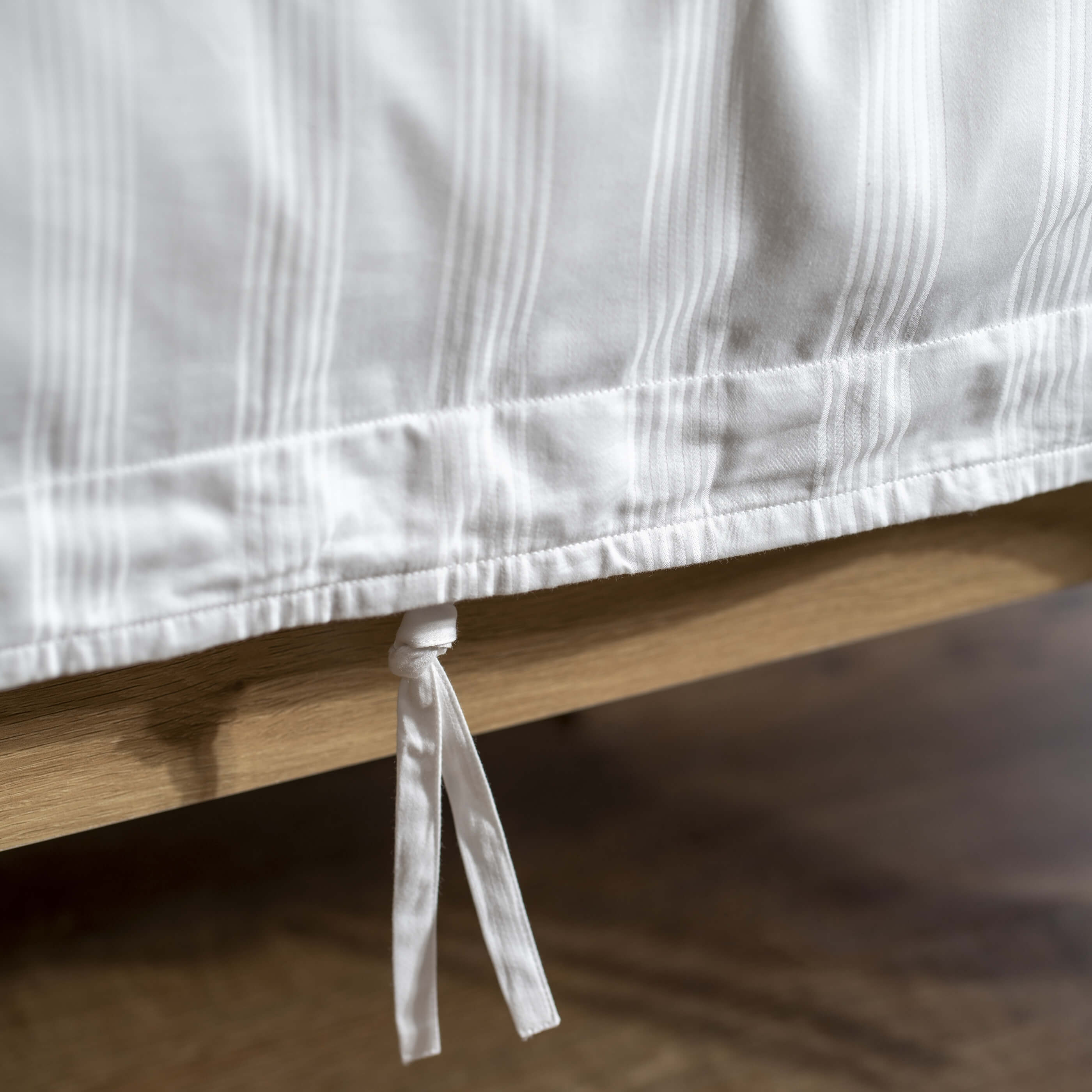 White 400 Thread Count Cotton Stripe Bed Sets close-up detail 6 | Soak and Sleep