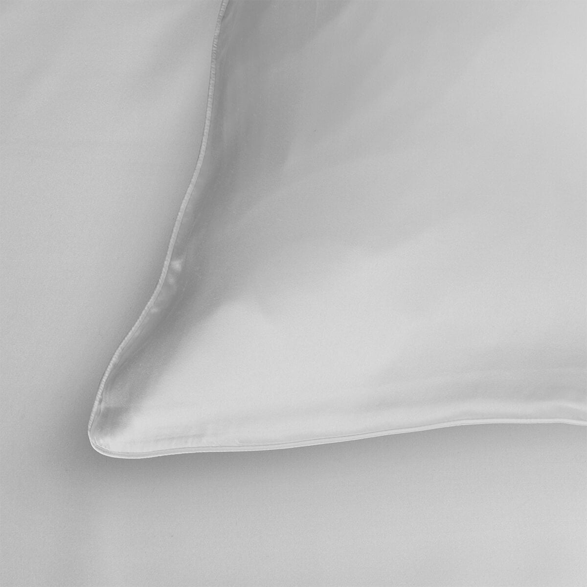 Antique Silver Pure Mulberry Silk Bedding & Bed Sheets close-up detail 3 | Soak and Sleep