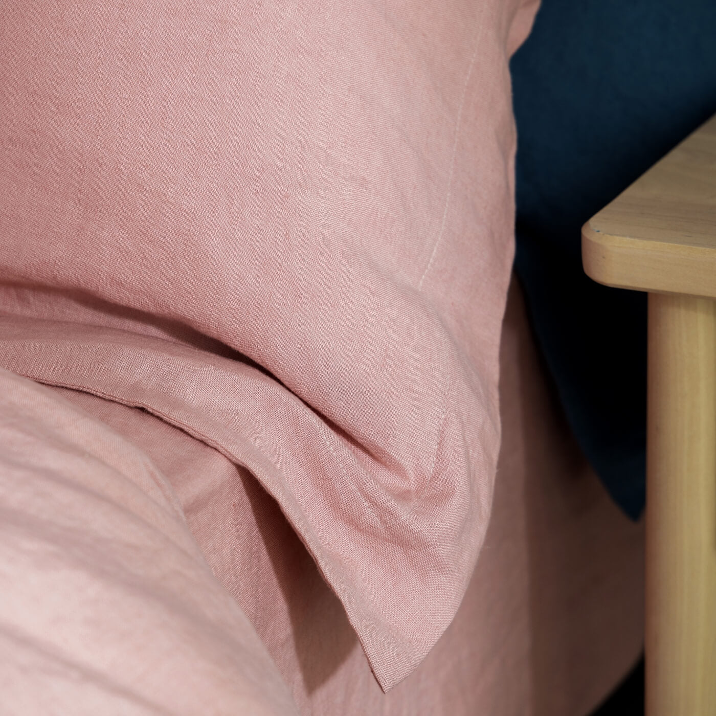 Dusky Pink French Linen Fitted Sheet (Deep)