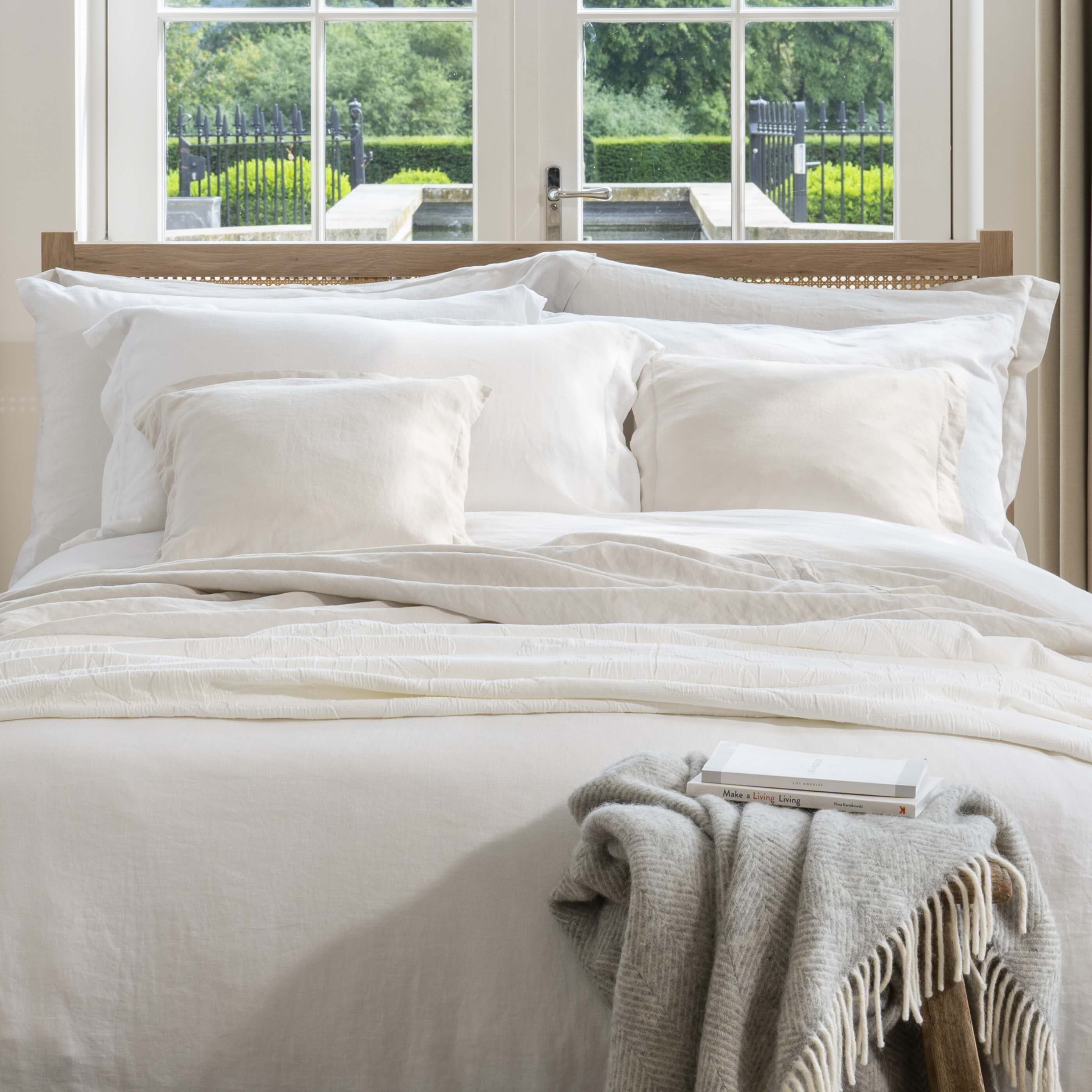White French Linen Bedding and Bed Sheets