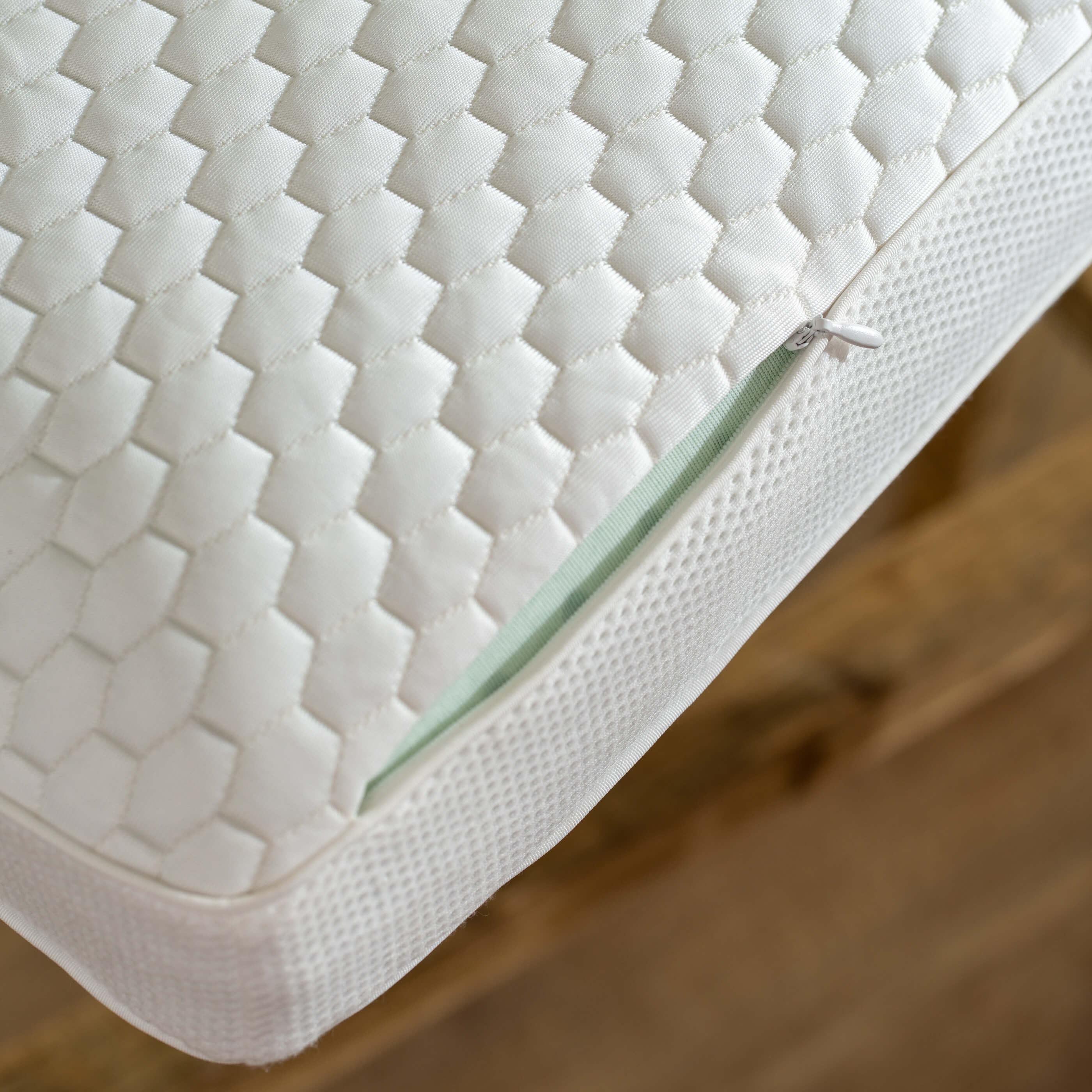 Memory Foam Cooling Pillow