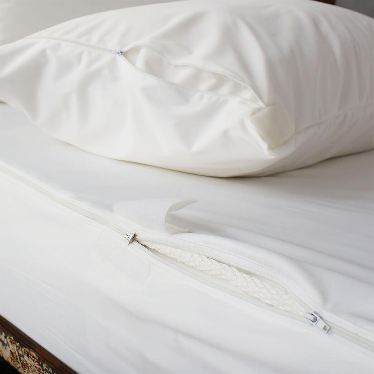 Anti Bed Bug Pillow Protector