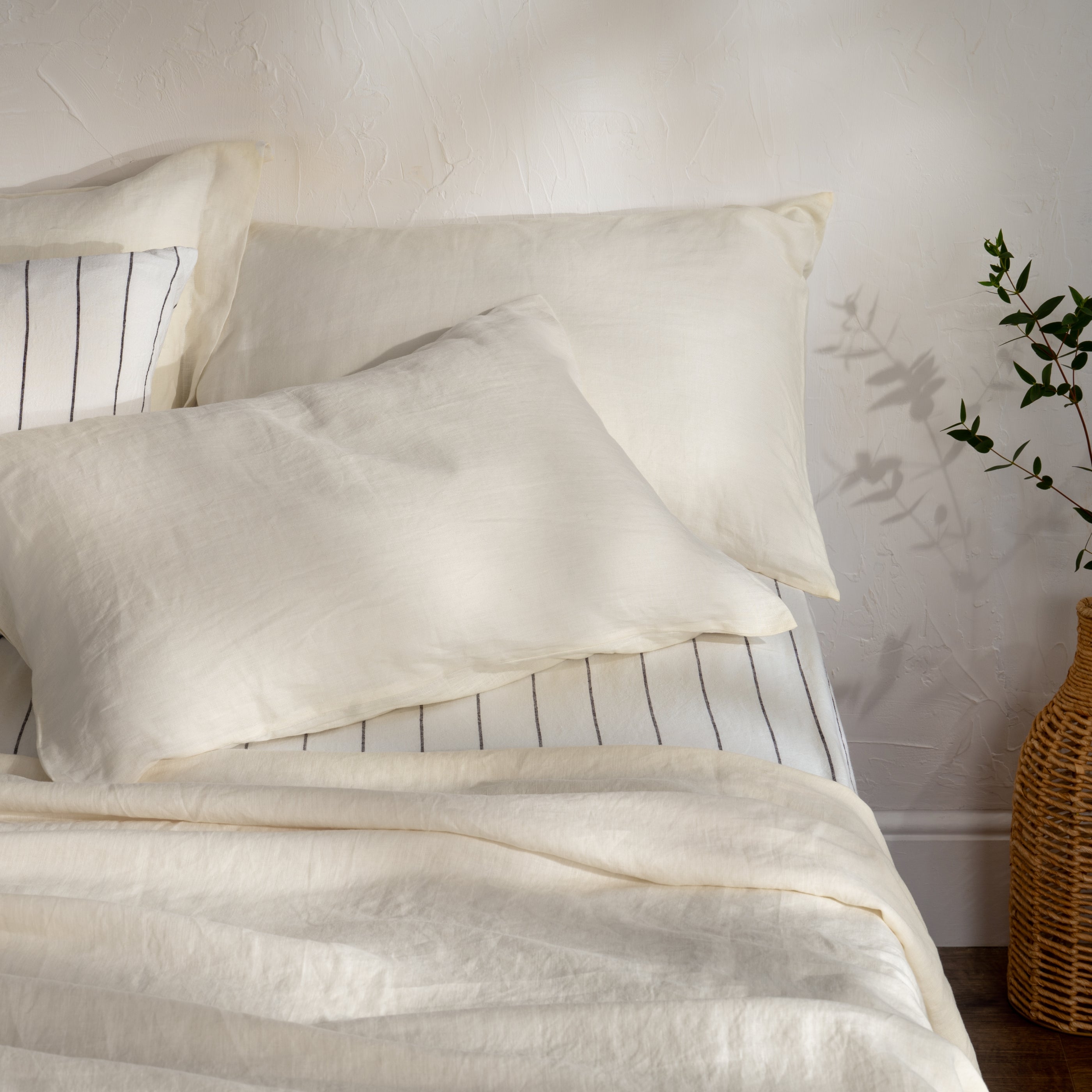 Chalky White French Linen 40cm Deep Fitted Sheets