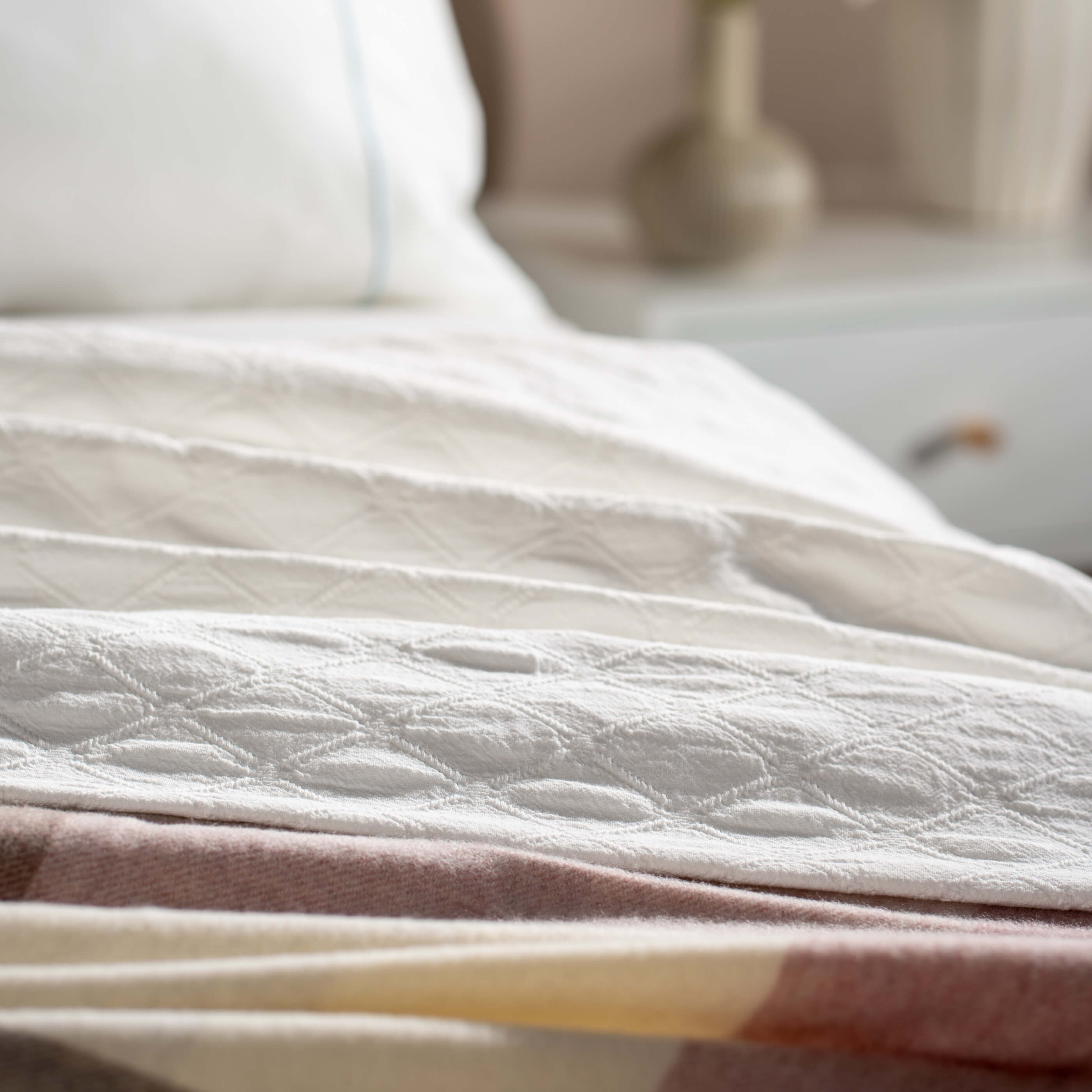 White Diamond Matelasse Bedspread