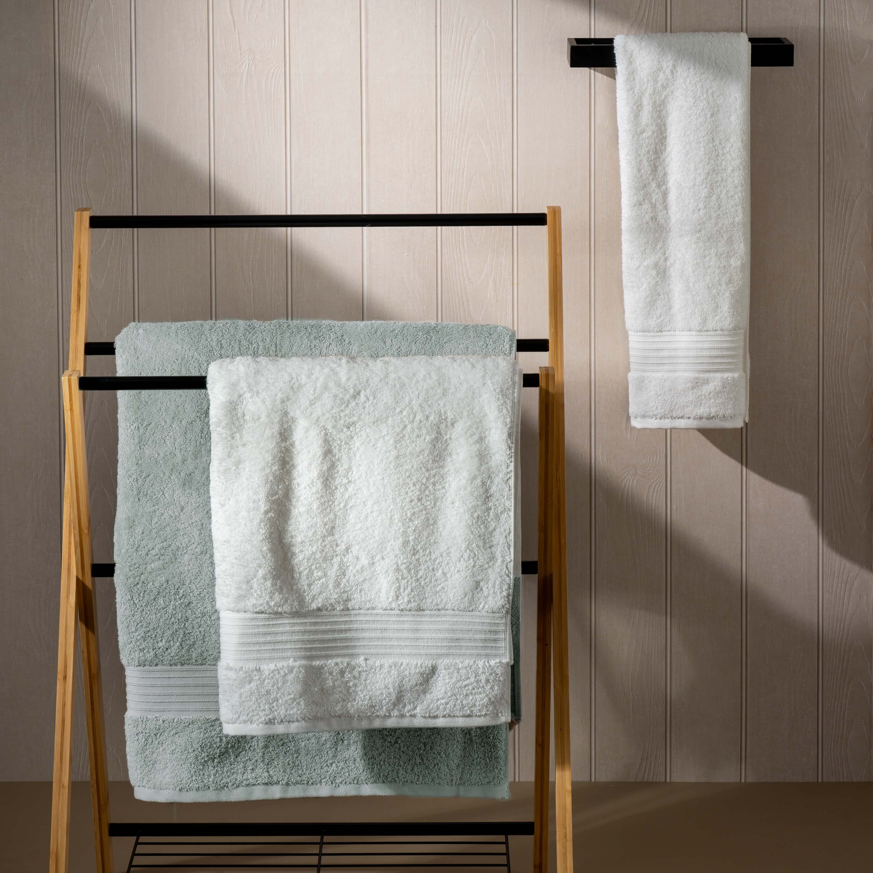 Mineral Blue Egyptian Cotton Towels bedroom detail 3 | Soak and Sleep