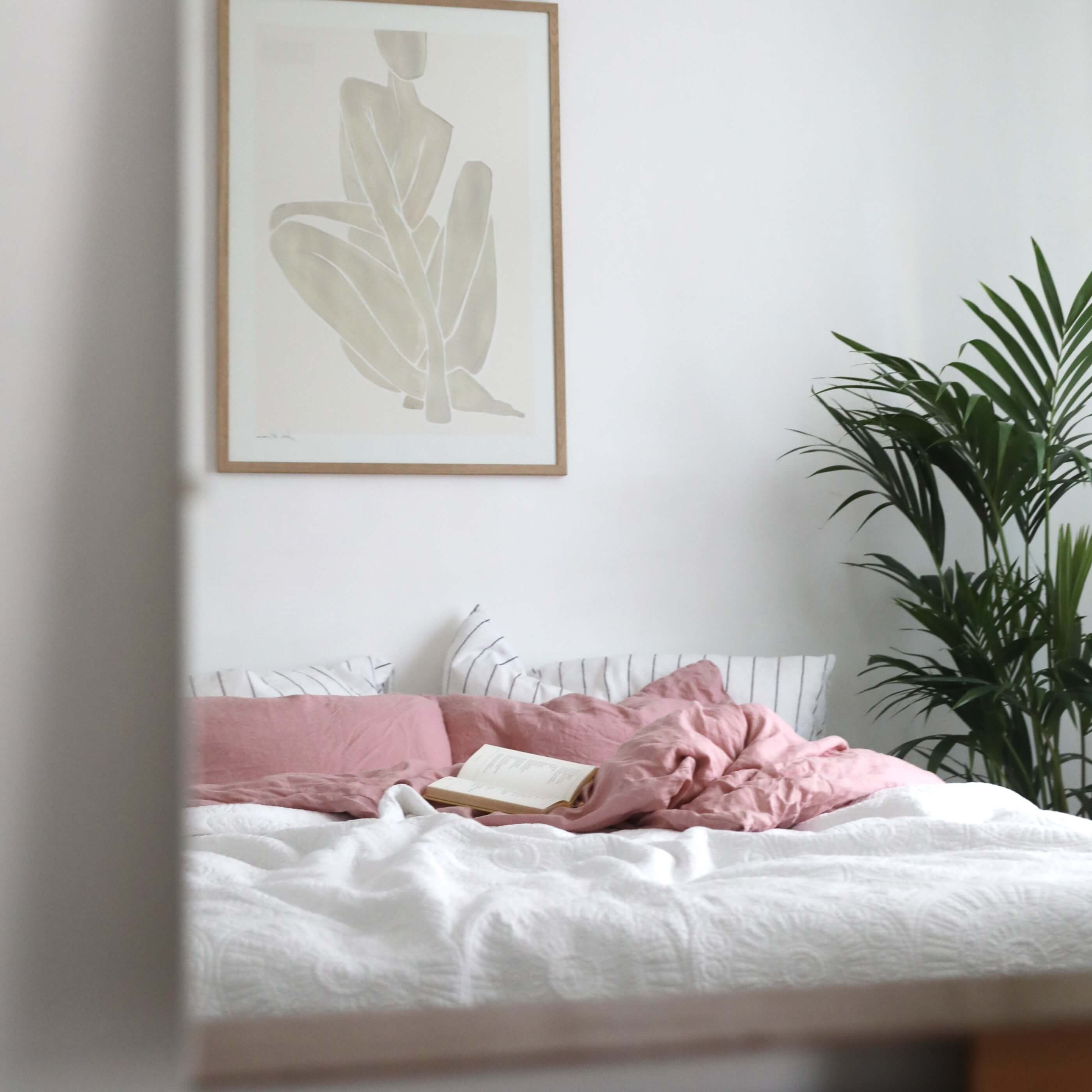 Dusky Pink French Linen Fitted Sheet (Deep)