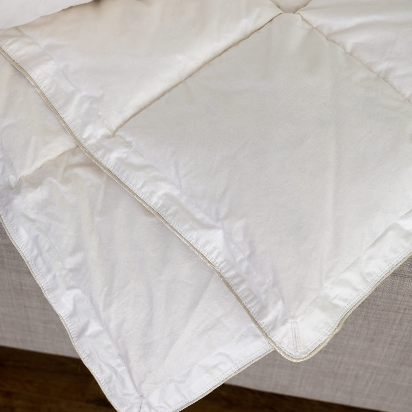 90% Hungarian Goose Down Duvets & Quilts
