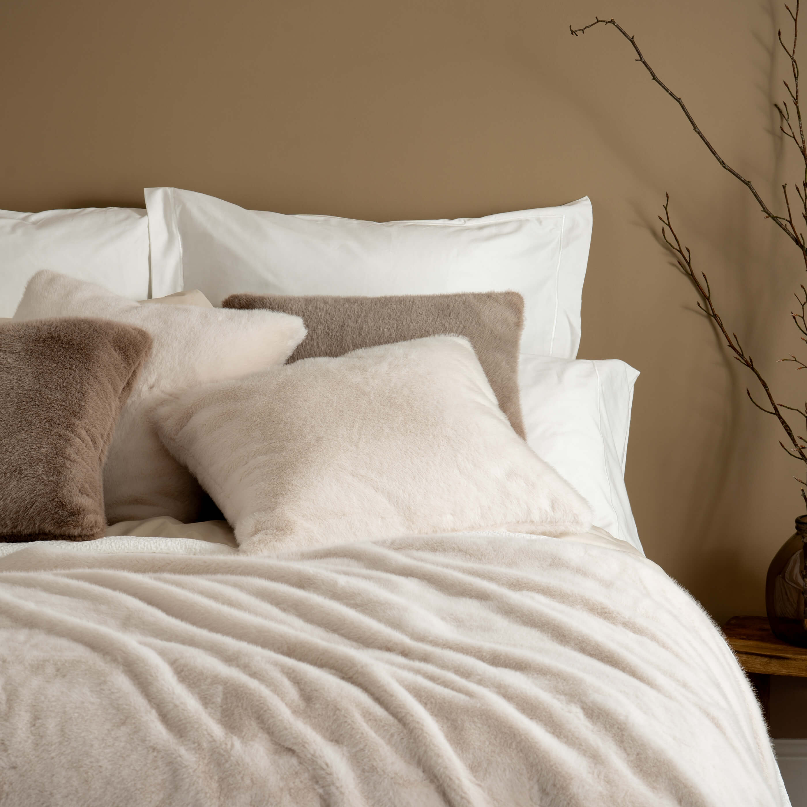 Ivory Faux Fur Throw & Cushions
