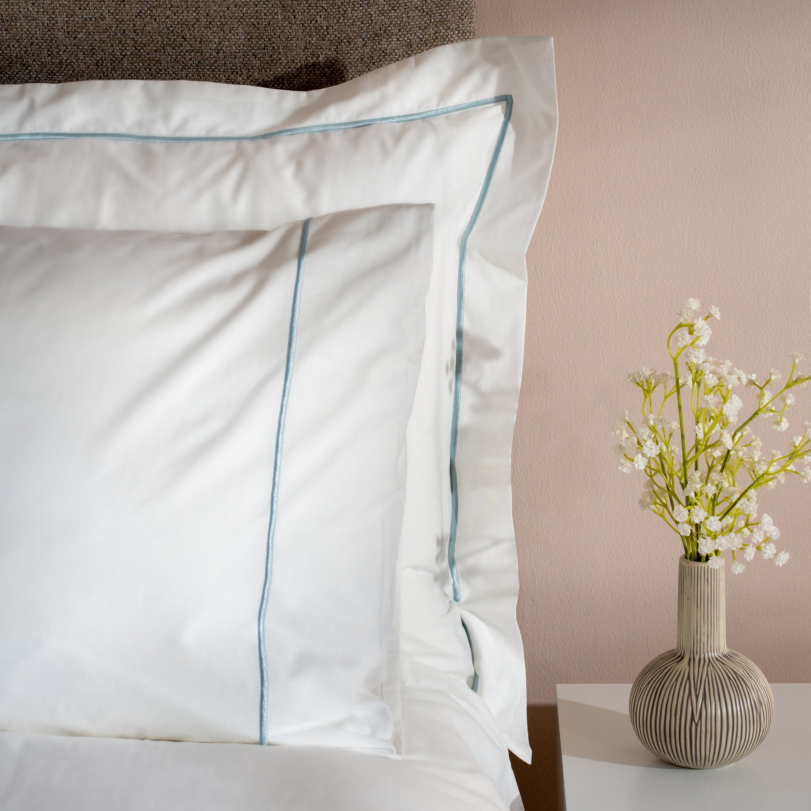 White / Mineral Blue 200TC Egyptian Cotton Bedding And Sheets