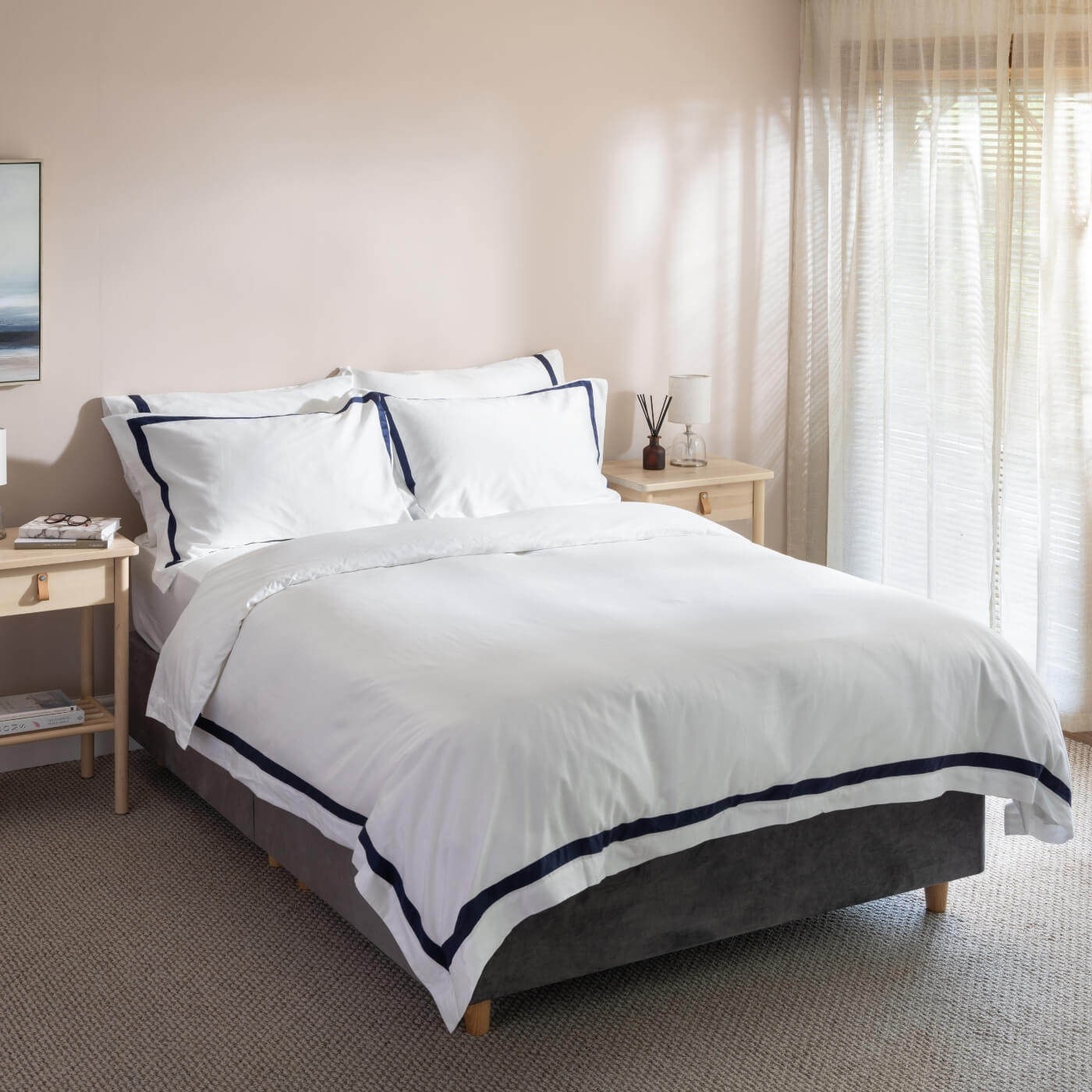 White/Navy 300TC Colour Border Cotton Pillowcases