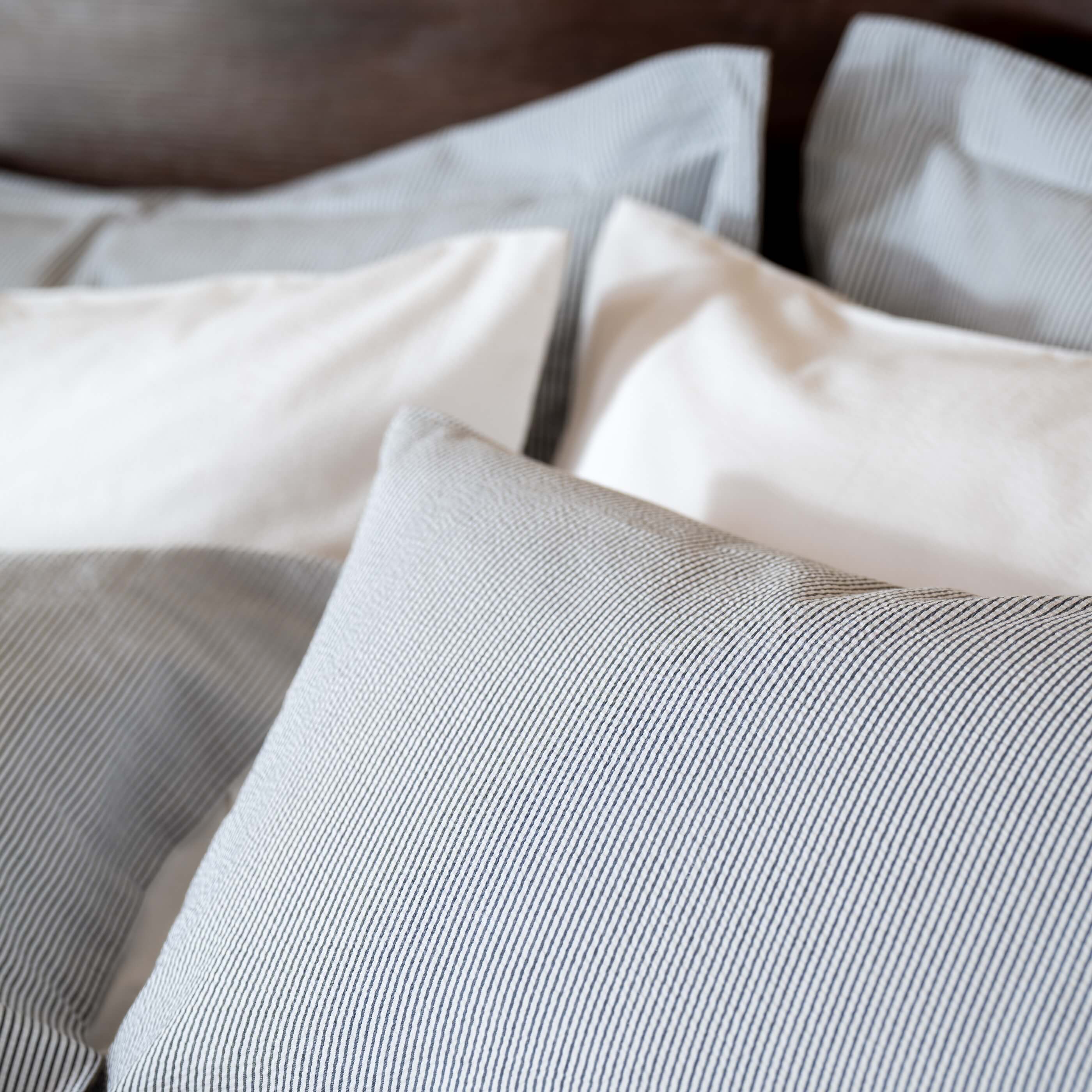 White/Navy Stripe Seersucker Bedding