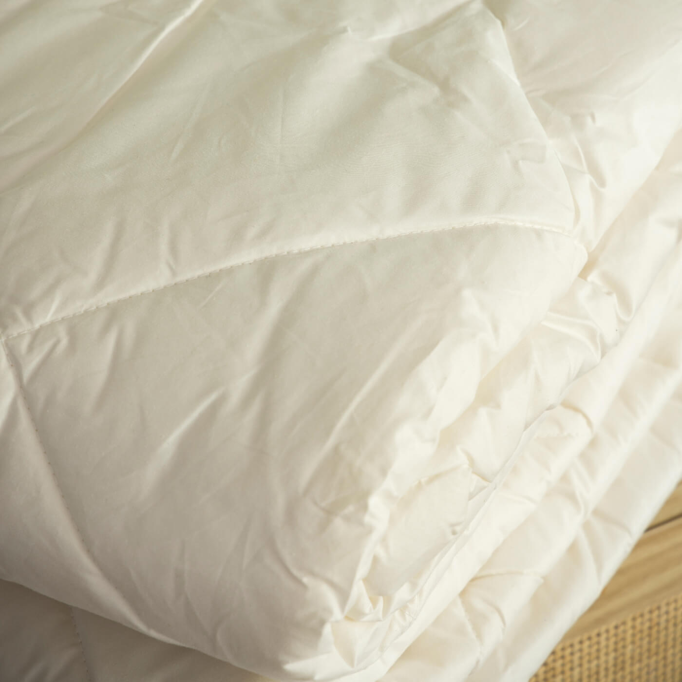 New Zealand Mitchell Wool Duvets - Breathable, close-up detail 1 | Soak and Sleep