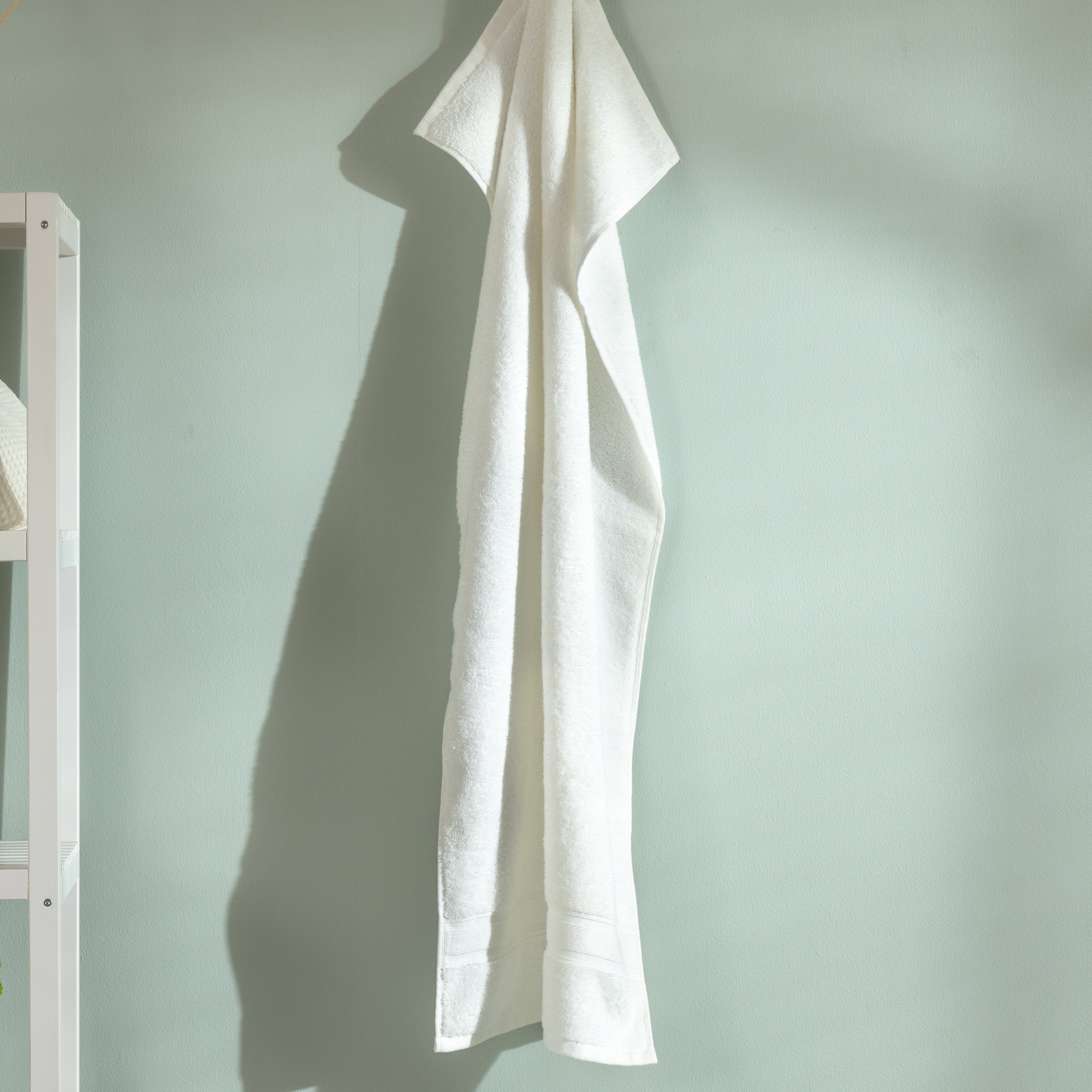White Organic Cotton Bath Towel