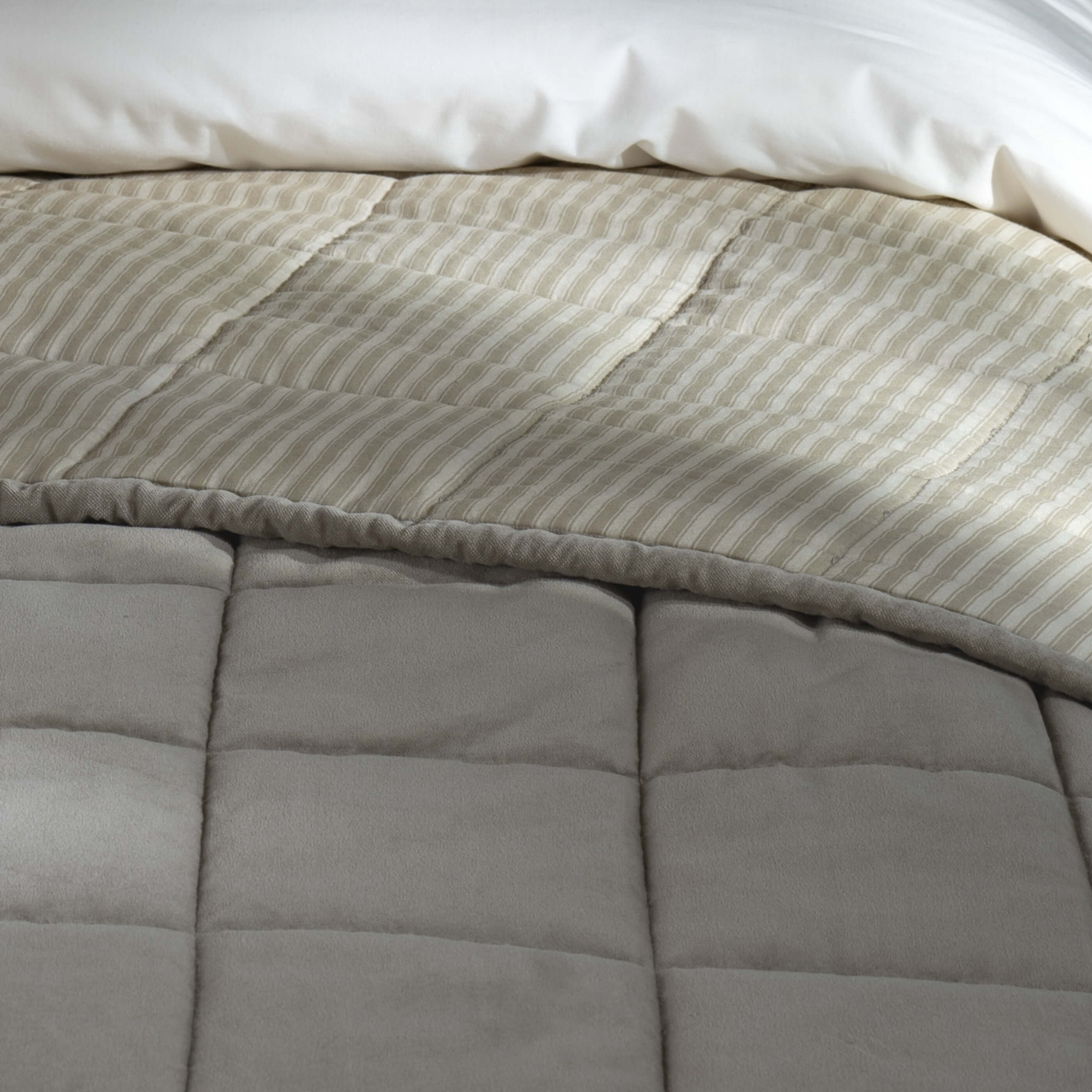 Soft Grey Velvet Cotton Quilted Bedspreads