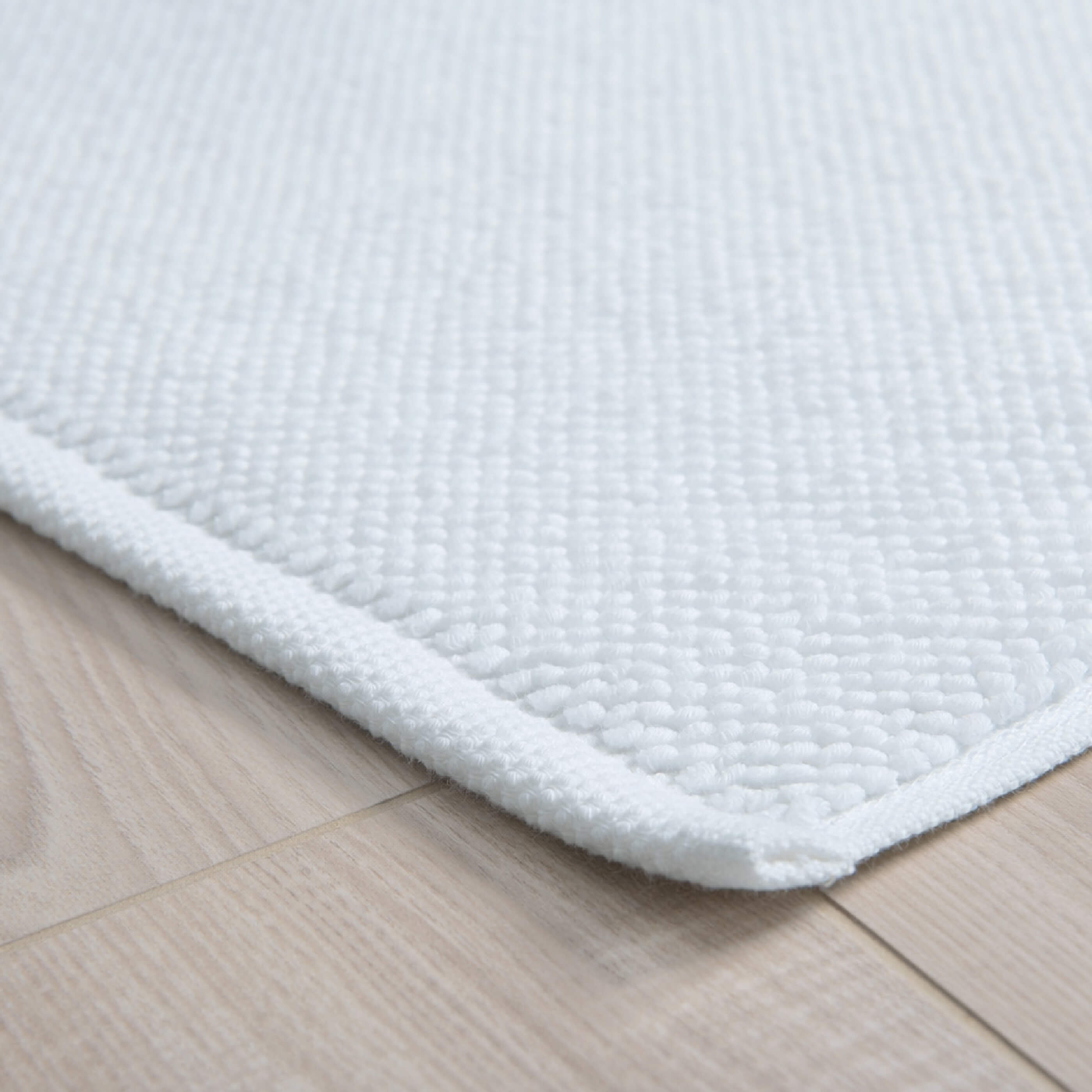 White Textured Cotton Bath Mat