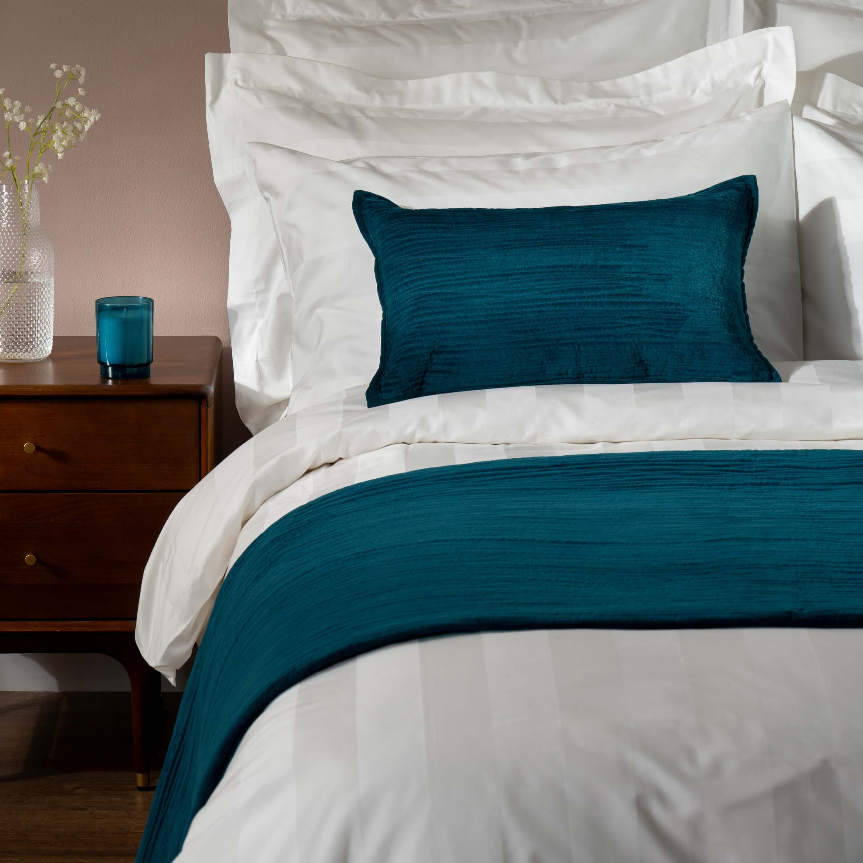 Textured Velvet Bedspread & Cushion Covers