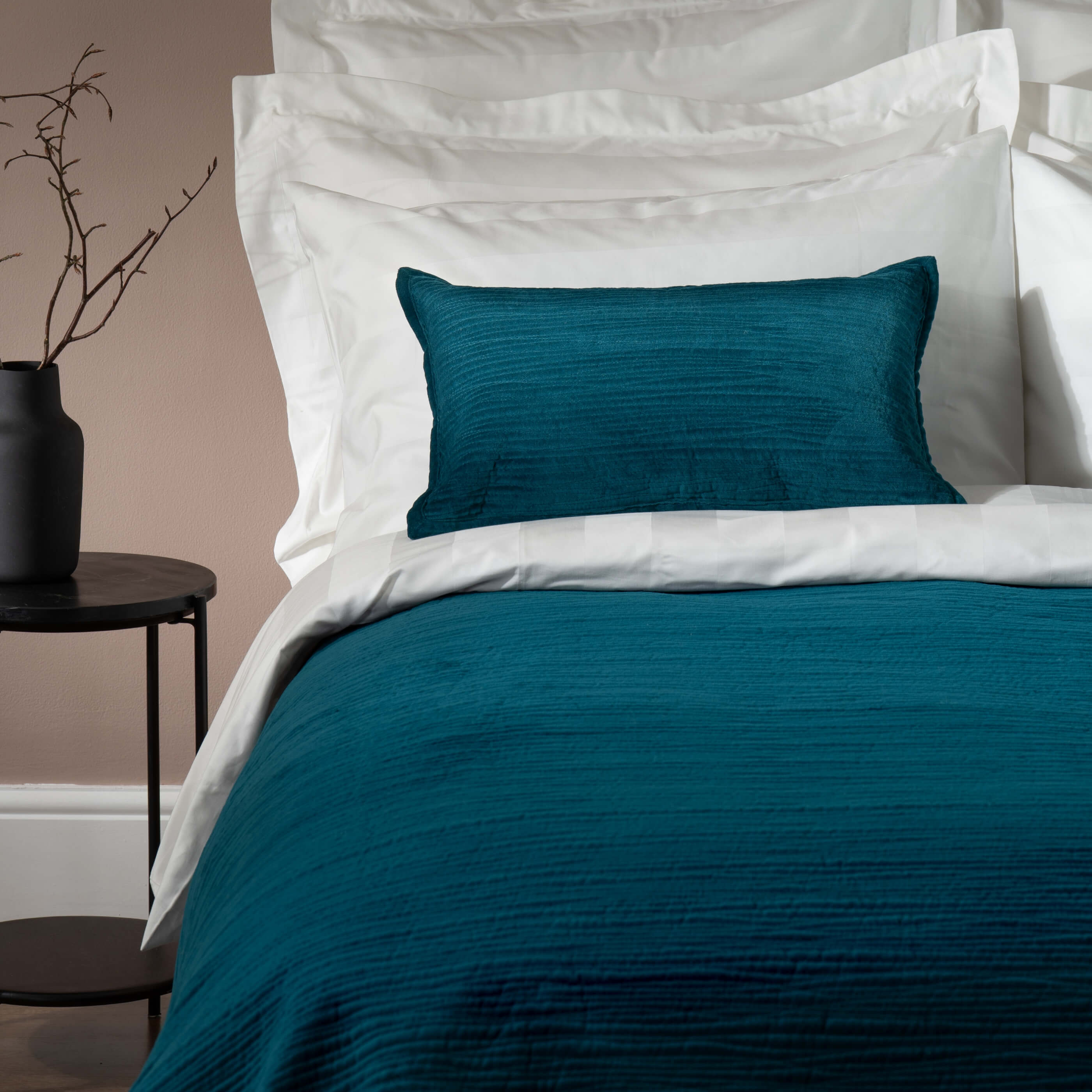 Textured Velvet Bedspread & Cushion Covers