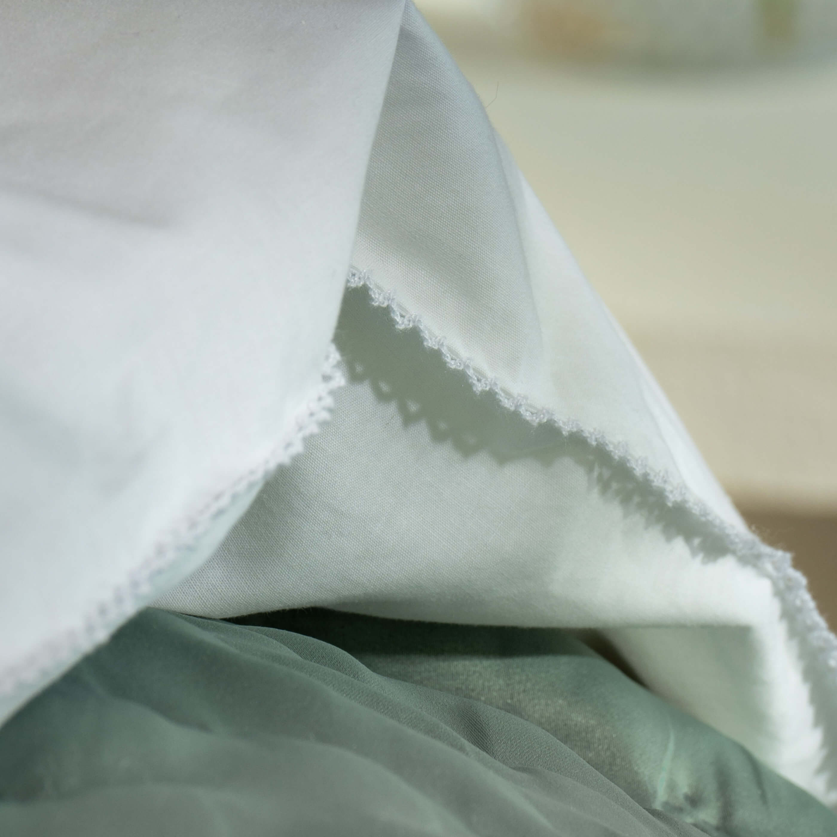 White Scallop Edge Bedding Sets