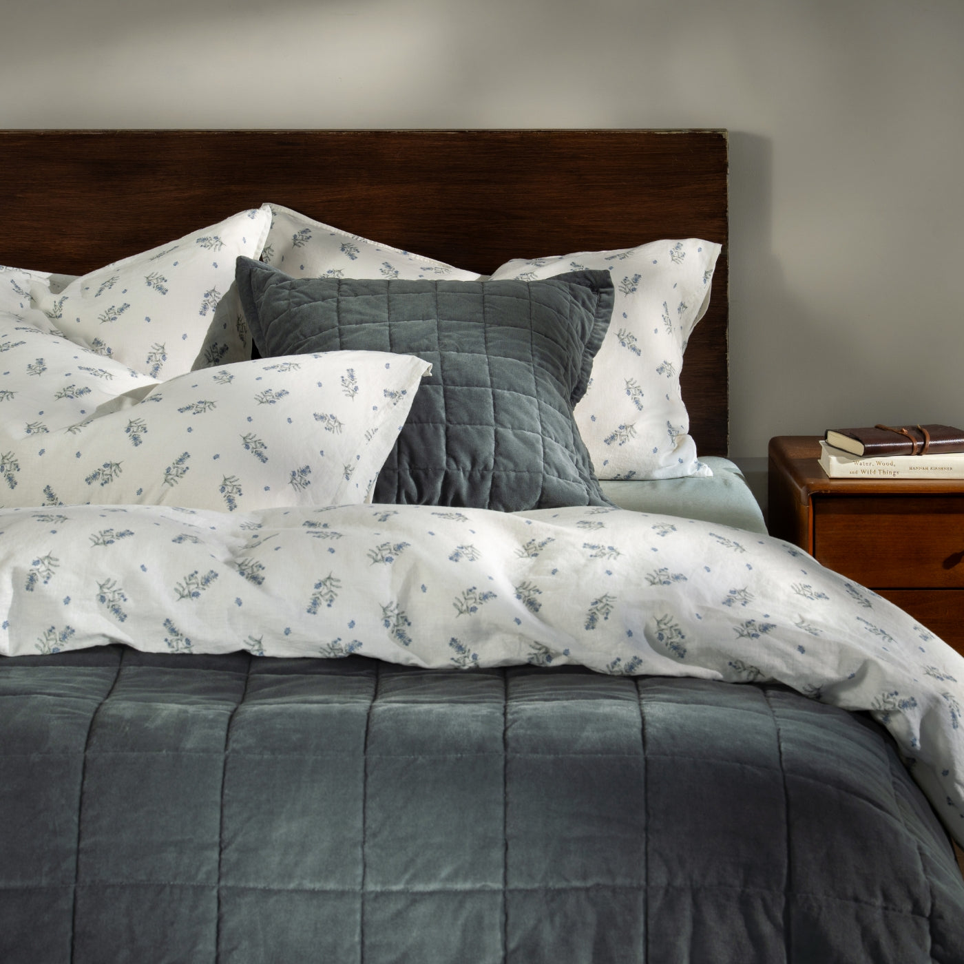 White/Green Wild Flower Linen/Cotton Duvet Cover