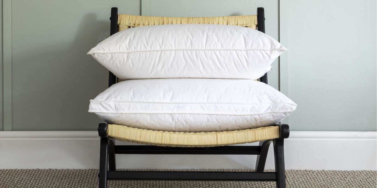 Guide of how to wash feather and down pillows