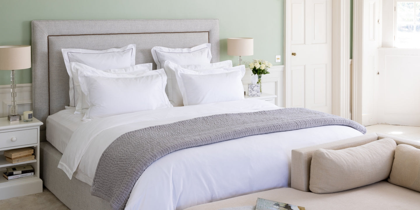 How To Arrange Pillows On A Bed