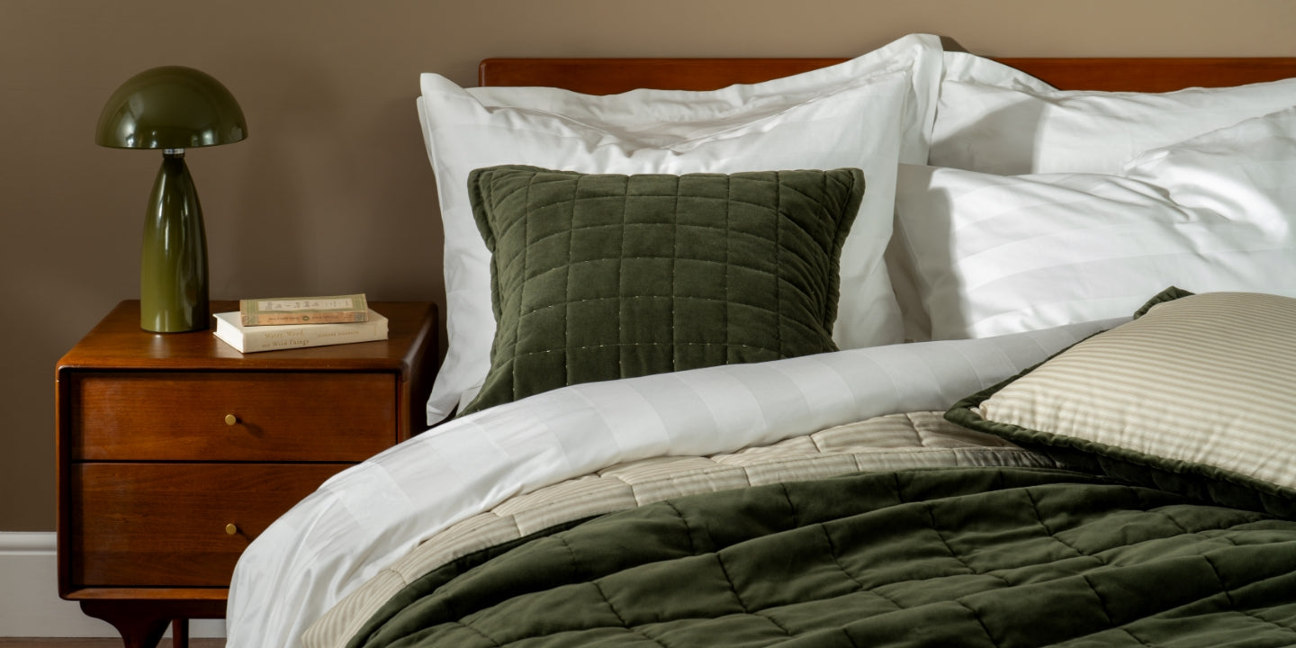 What Colour Bedding Goes Best with Green Walls?