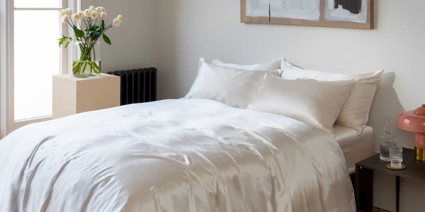 What Colour Bedding Goes With Grey Walls?