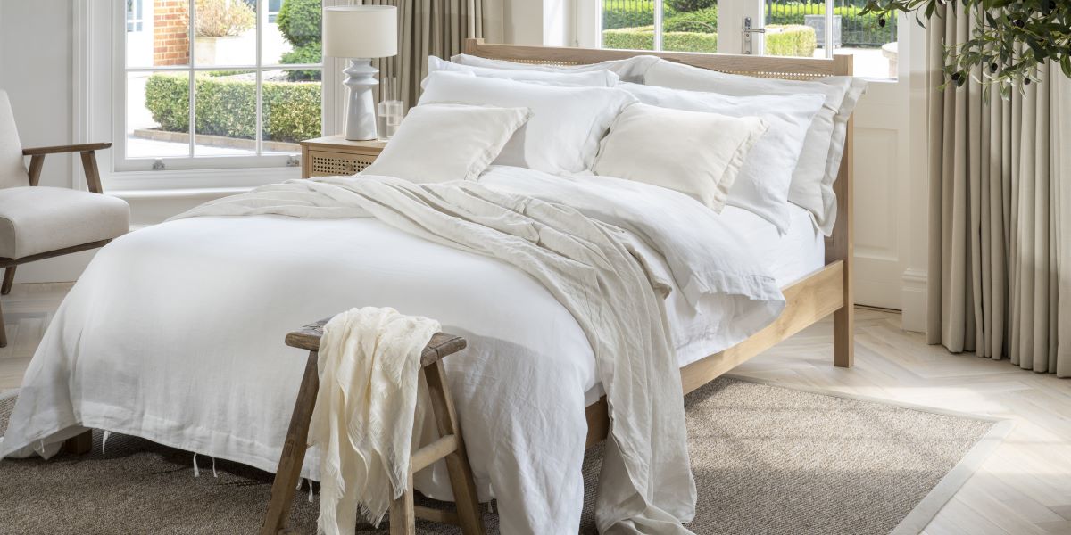 How to make your duvet cover stay in place