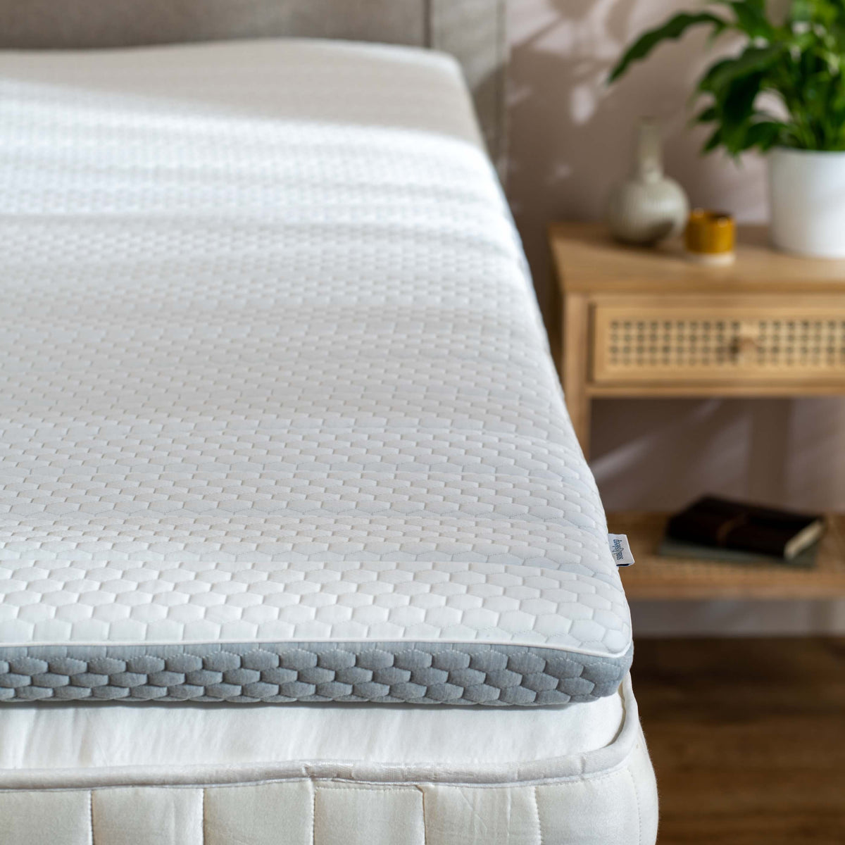 Single Mattress Toppers | Soak&Sleep