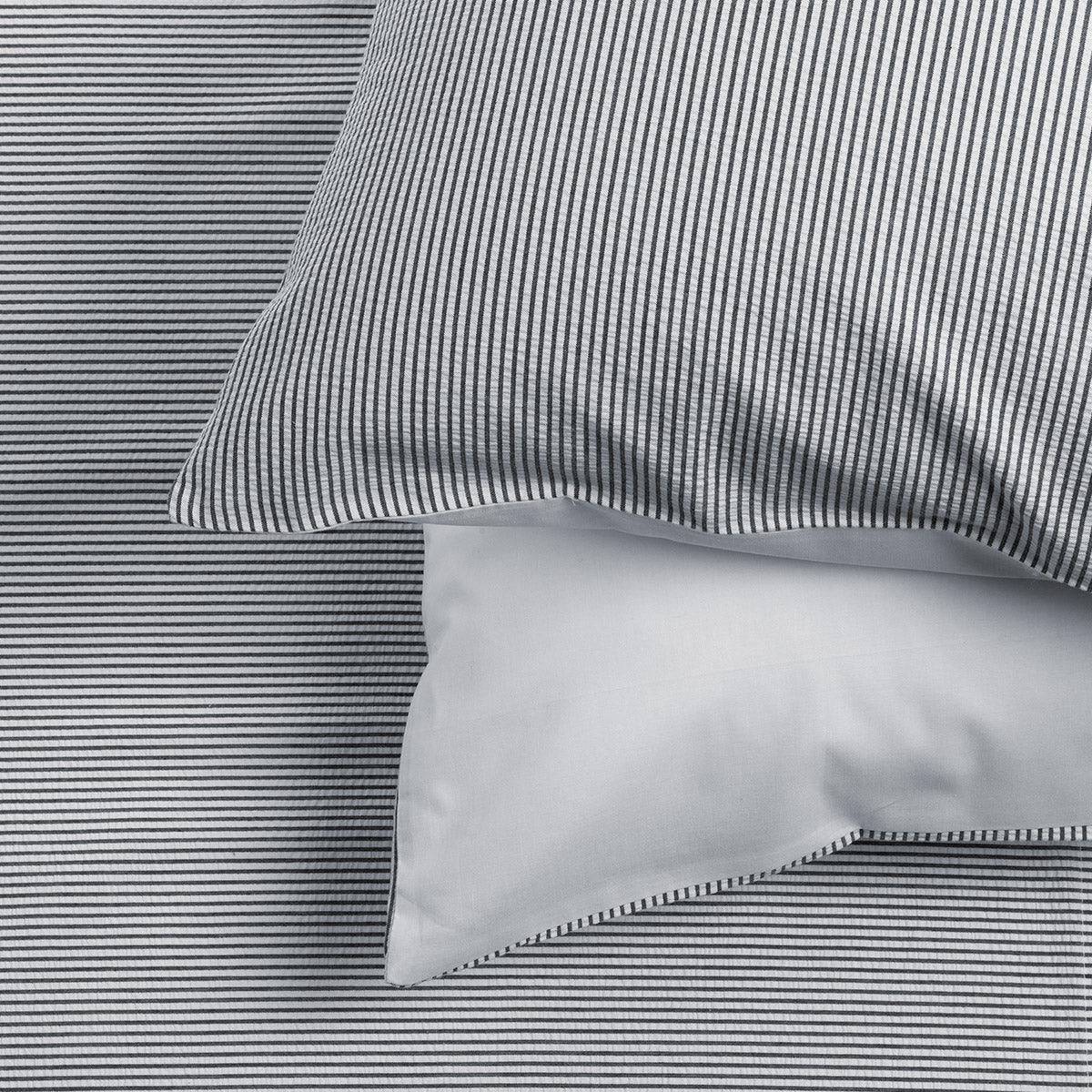 White/Navy Stripe Seersucker Bedding