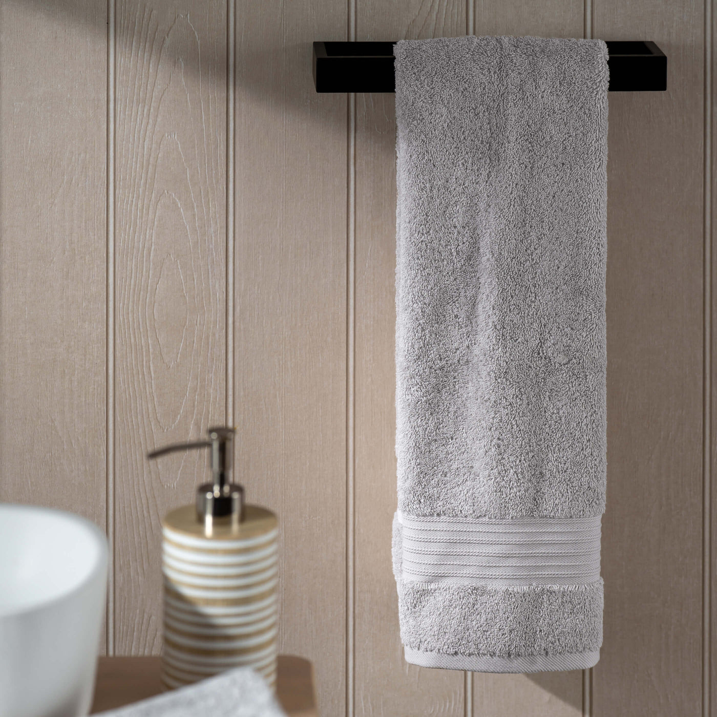 Light Grey Egyptian Cotton Hand Towel close-up detail | Soak and Sleep