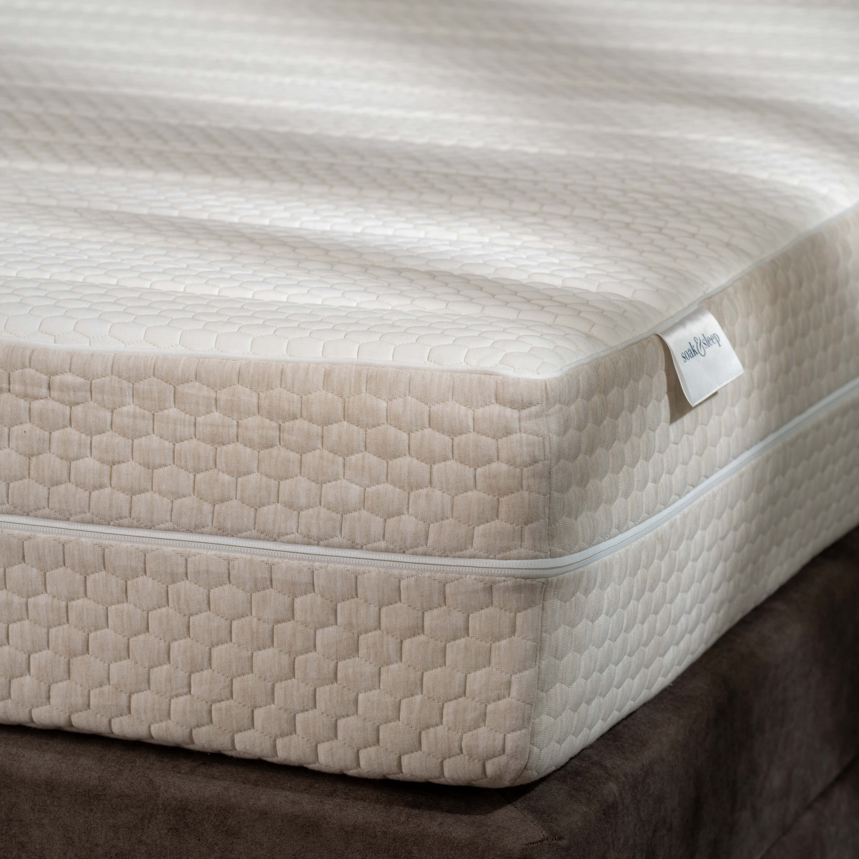 Zoned Hybrid Deep Memory Foam Mattress