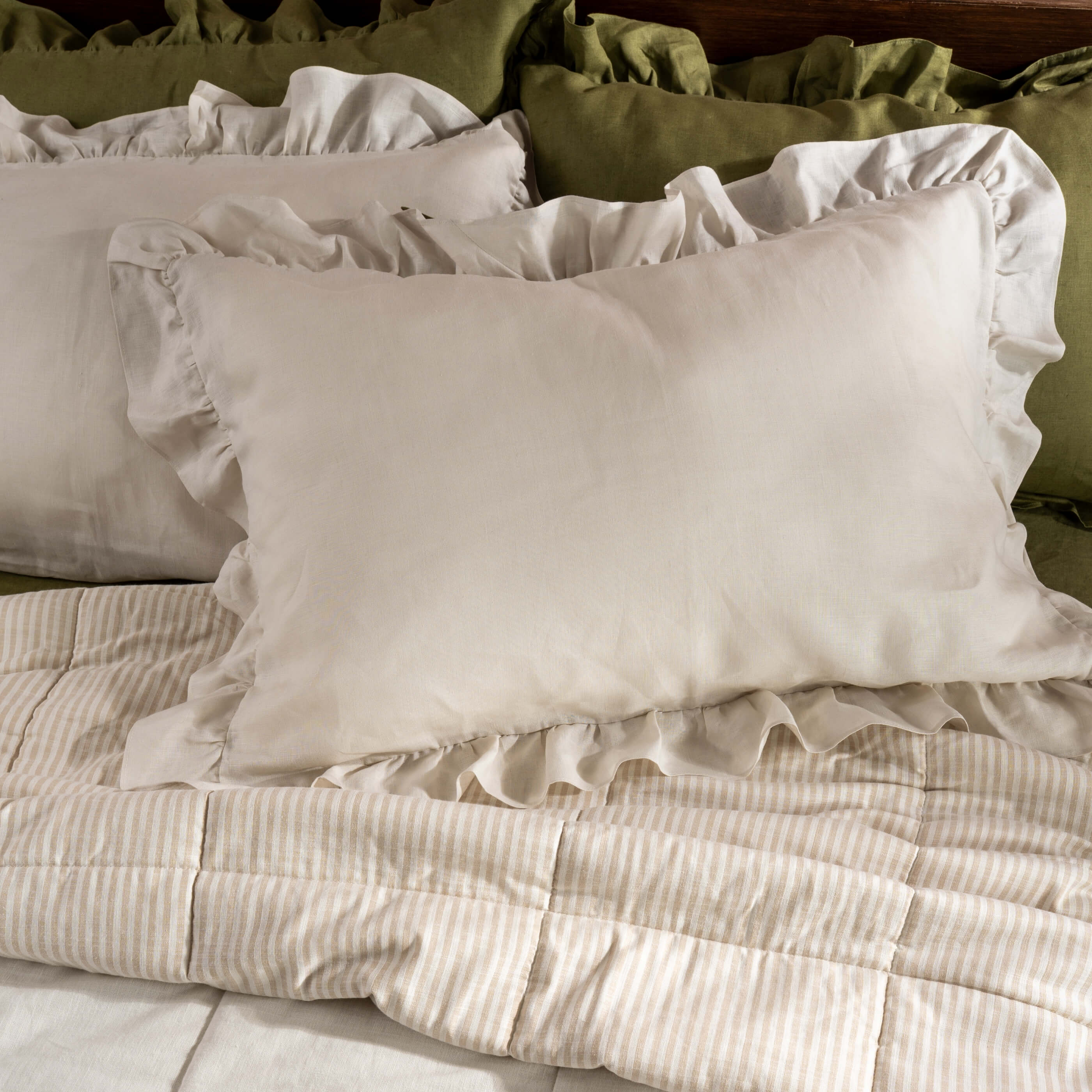 Ruffled French Linen Standard Oxford Pillowcases