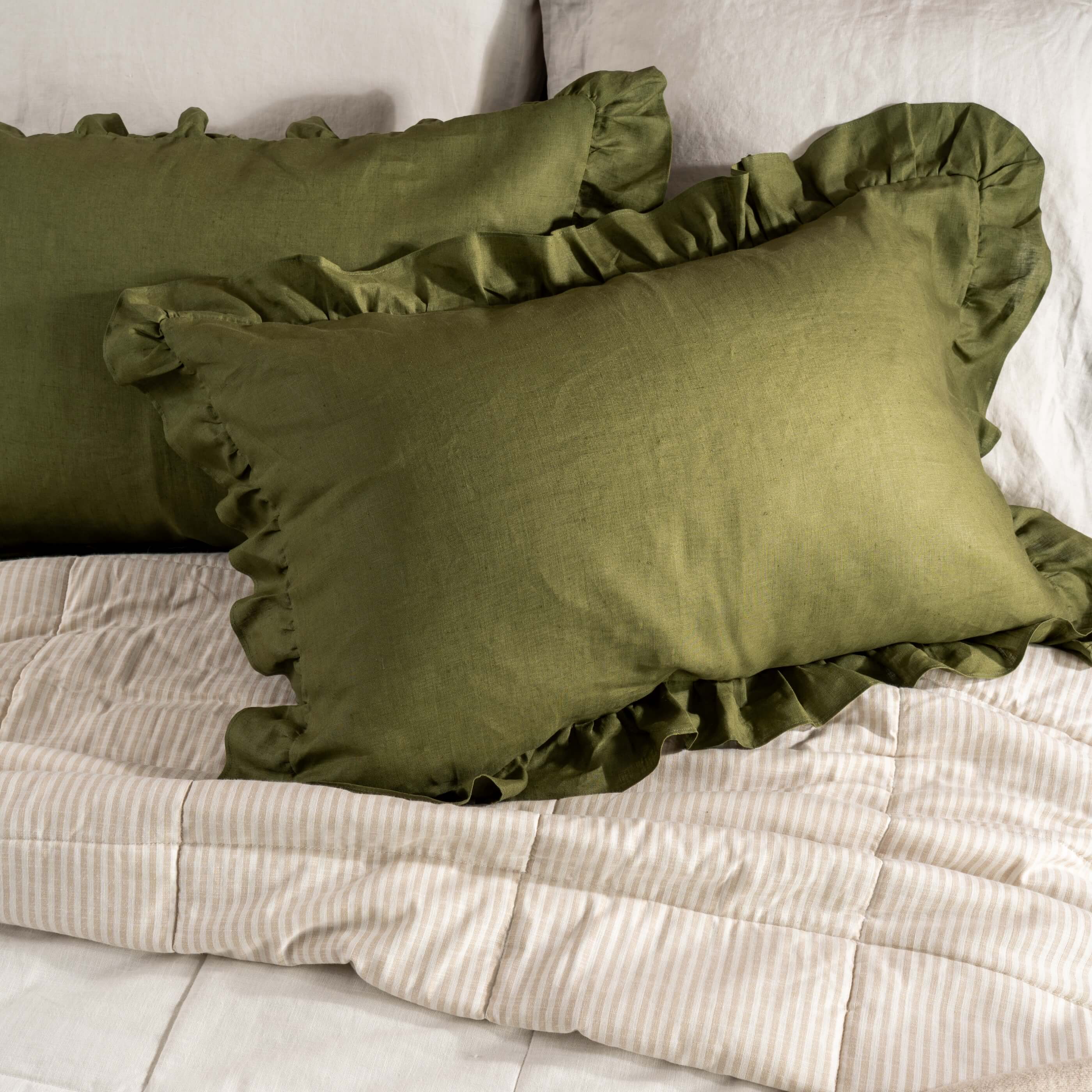 Ruffled French Linen Standard Oxford Pillowcases