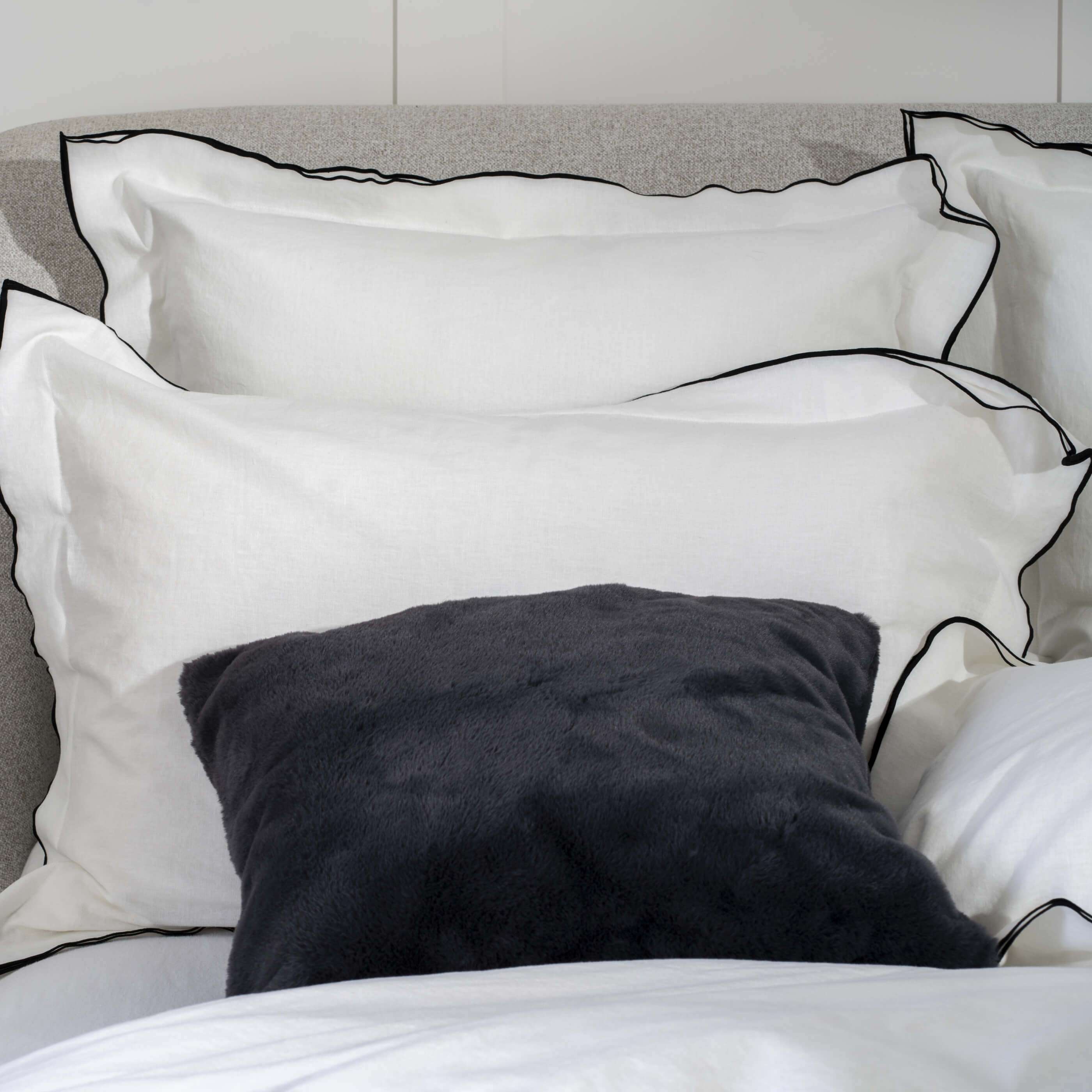 White/Charcoal Overlocked Edge Linen & Cotton Blend Duvet Cover close-up detail 3 | Soak and Sleep