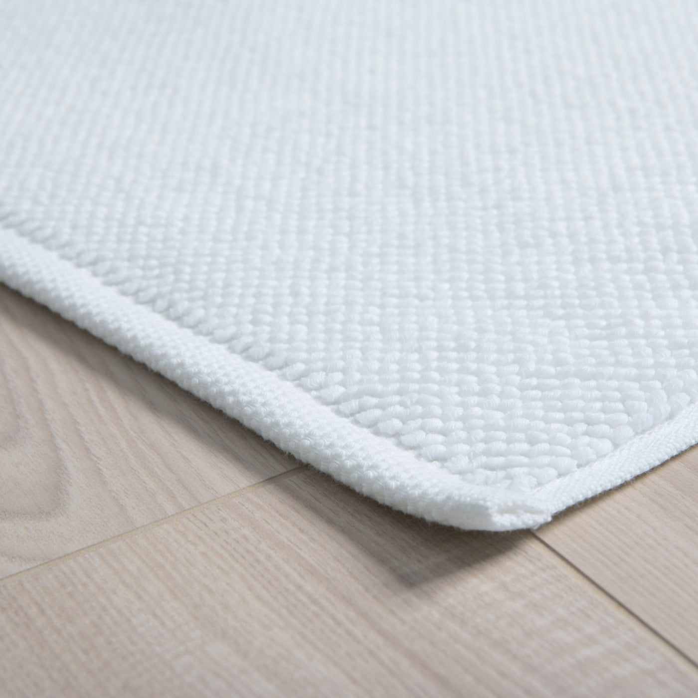 White Textured Cotton Bath Mat