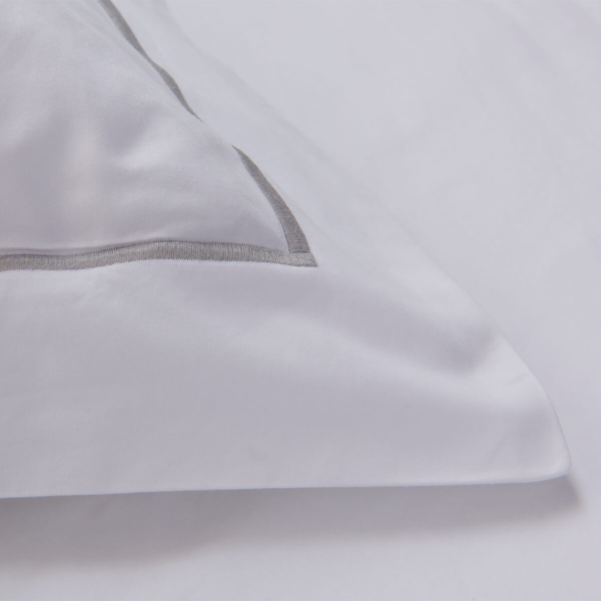 White/Grey 600TC Egyptian Cotton Flat Sheet