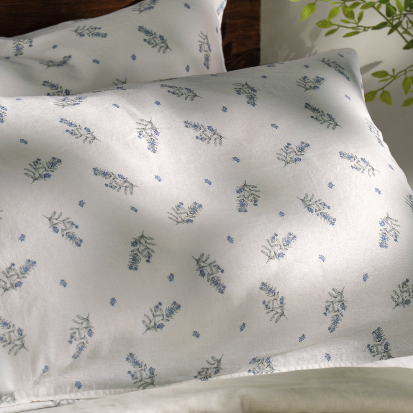 White/Green Wild Flower Linen Cotton Pillowcases
