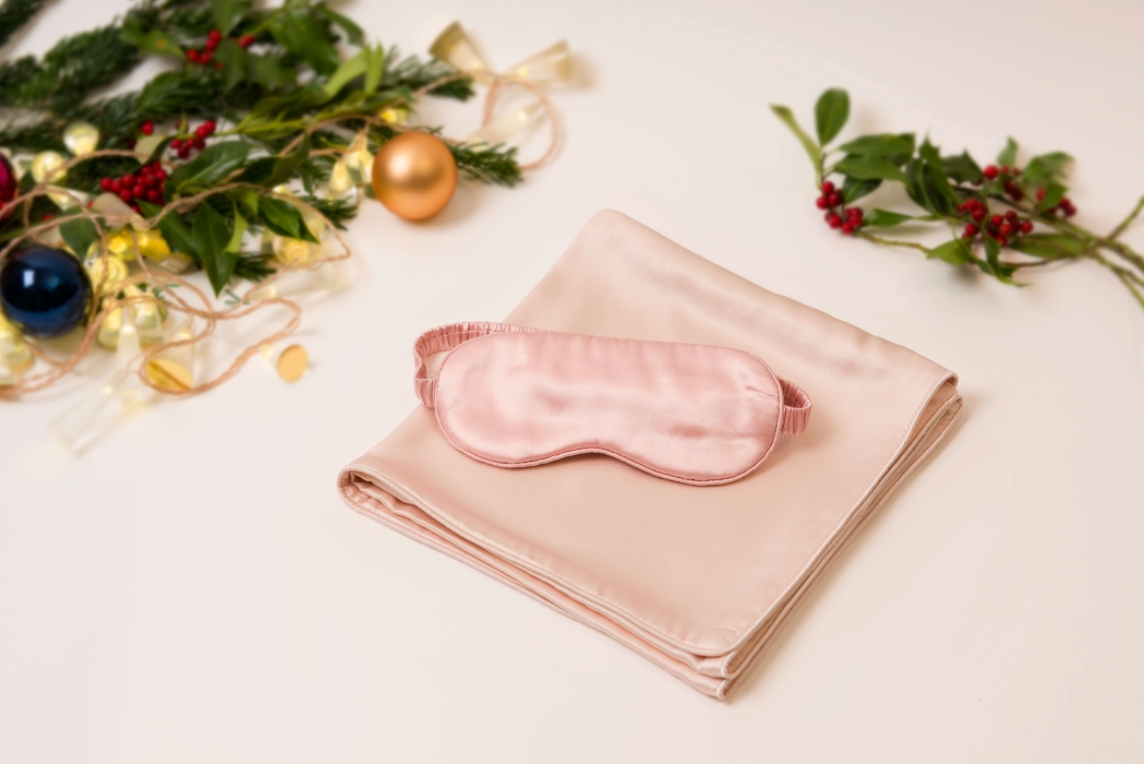 Soak&Sleep Silk Pillowcase & Silk Eye Mask Gift Set