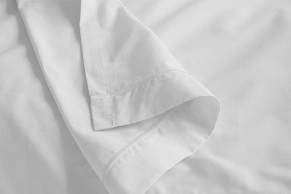 What is a flat sheet vs fitted sheet? I Soak&Sleep